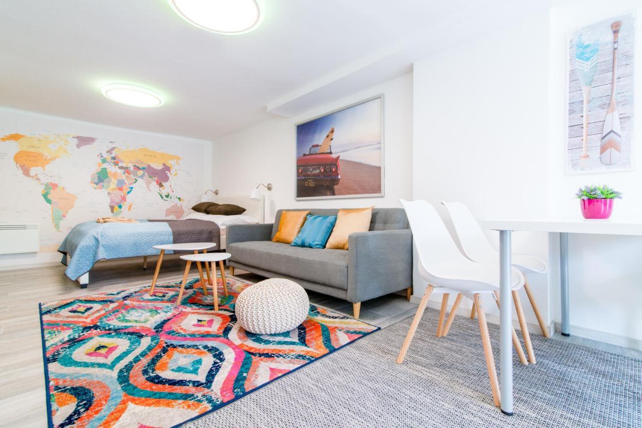Cosy And Colorful Apartment Сентендре Экстерьер фото