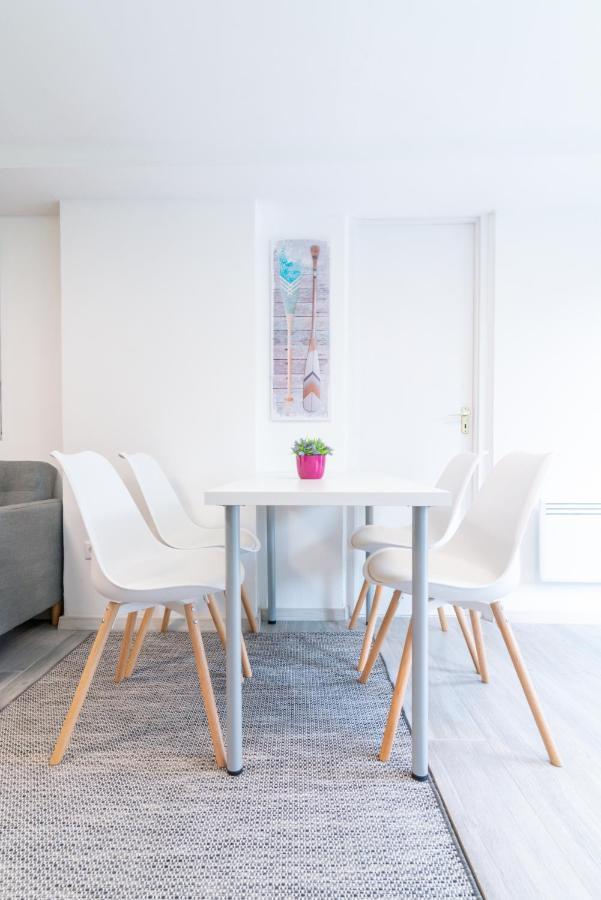 Cosy And Colorful Apartment Сентендре Экстерьер фото