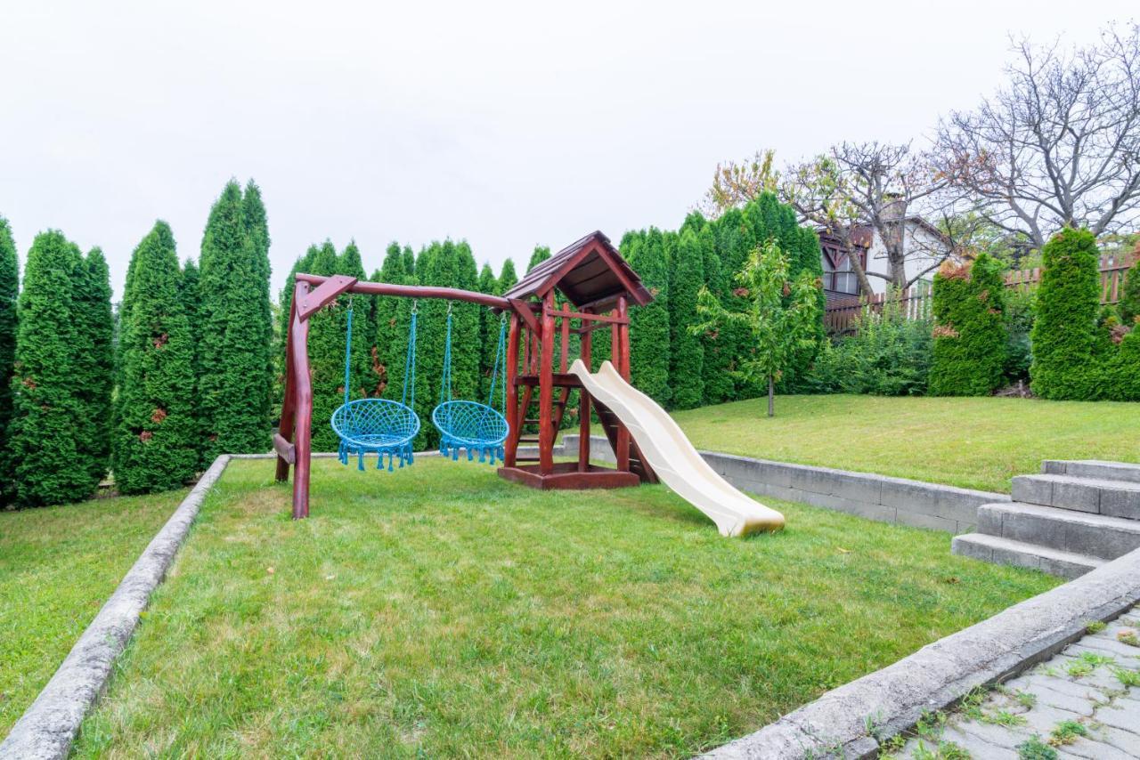 Cosy And Colorful Apartment Сентендре Экстерьер фото